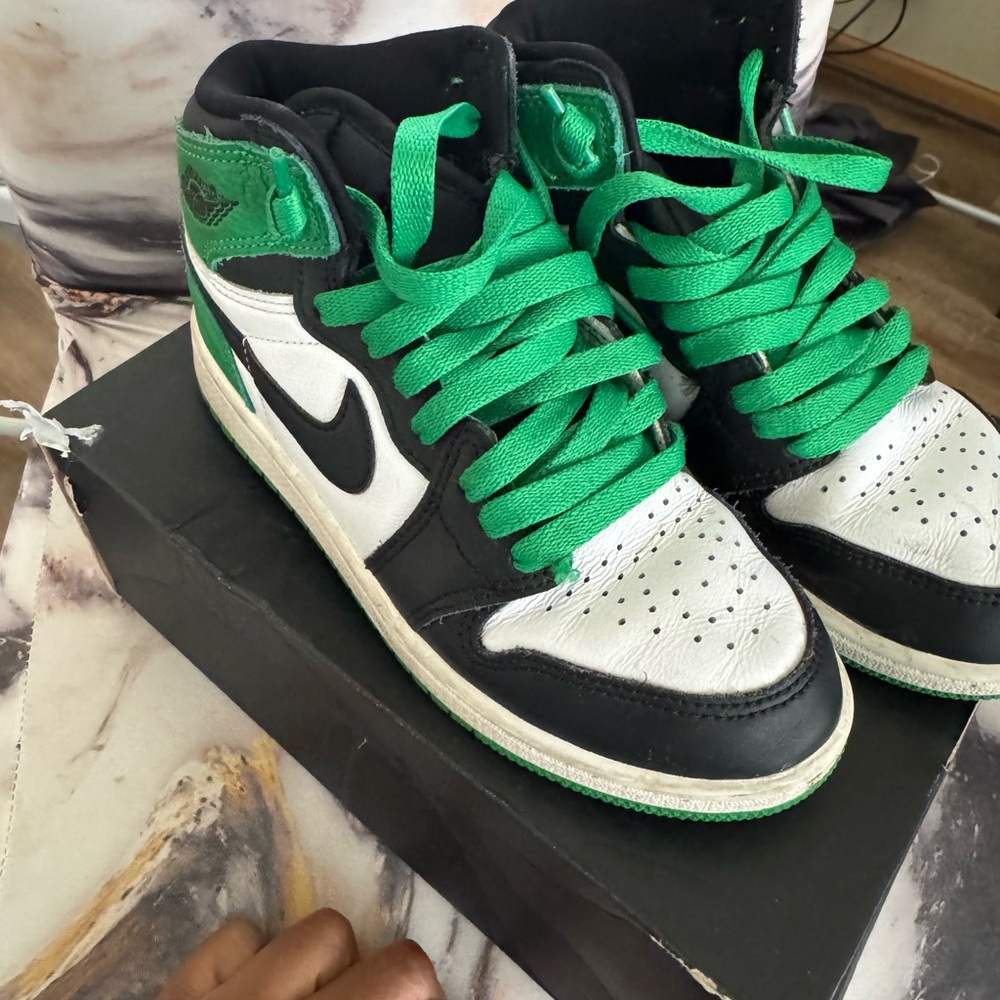 Nike Kids Sneakers Black and Green